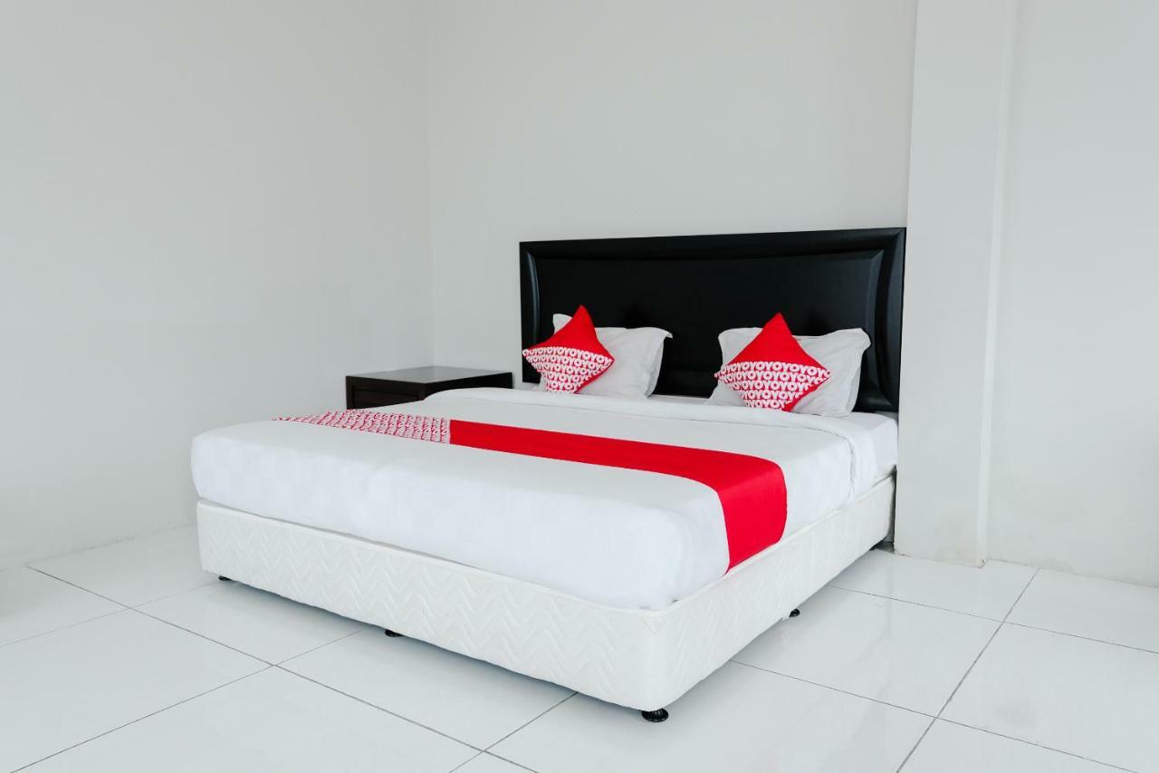 Capital O 892 Grand Pujon View Hotel And Resort Batu  Exterior photo